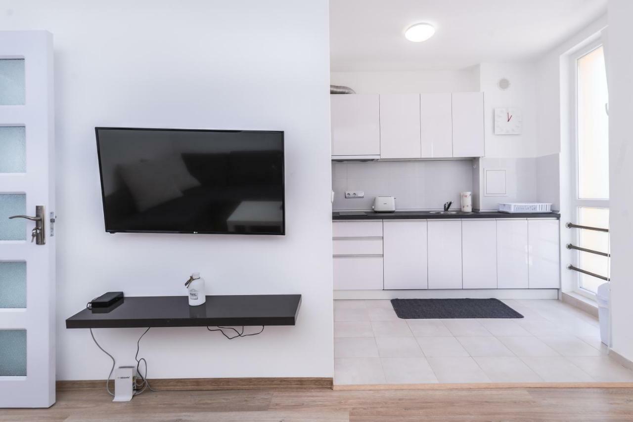 Cinecitta - One Bedroom Lion'S Bridge Apartment Sofia Luaran gambar